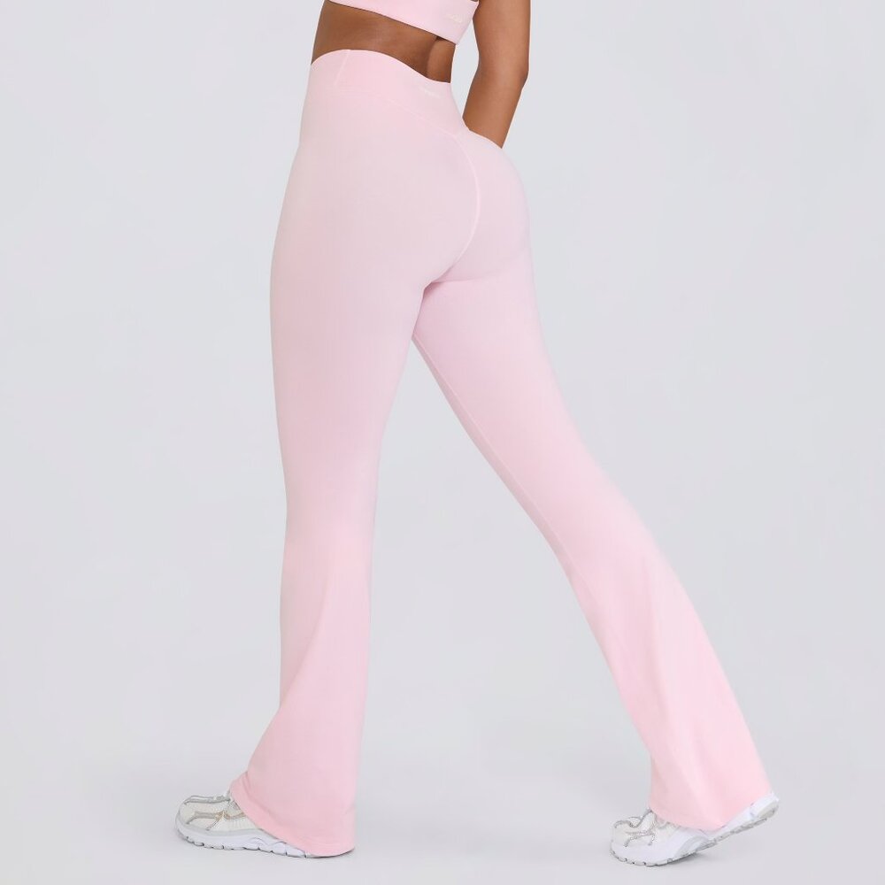 Bo + Tee Oh Polly Fitness Ruched Flared Leggings in Baby Pink Marl